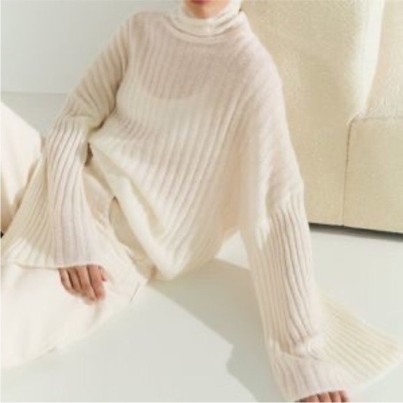 🤍 ZARA Knit Ribbed Sweater - Picture 8 of 8